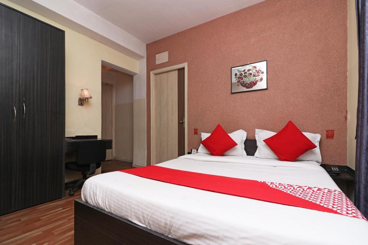 فندق كولكاتافي  Oyo 4219 Ratnakar Residency المظهر الخارجي الصورة